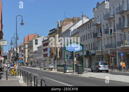 Karl-Marx-Straße in Neukölln, Berlin, Deutschland Stockfoto