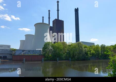 Heizkraftwerk Lichterfelde, Teltowkanal, Lichterfelde, Berlin, Deutschland Stockfoto