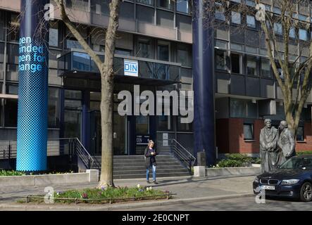 DIN, Burggrafenstrasse, Tiergarten, Mitte, Berlin, Deutschland Stockfoto