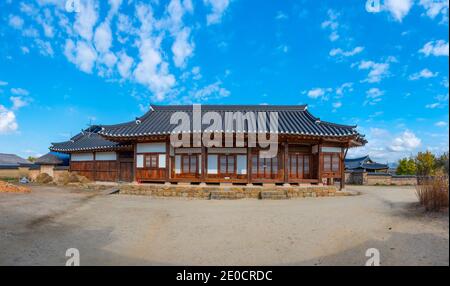 Traditionelle Häuser in Hahoe Folk Dorf in der Republik Korea Stockfoto