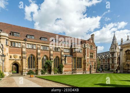 Innenhof und Gebäude des Pembroke College, Teil der University of Cambridge, England, Großbritannien Stockfoto