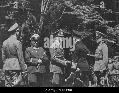 COMPIEGNE, FRANKREICH - 21. JUNI 1940: Das Treffen der faschistischen Führer vor dem französischen Waffenstillstand in Compiegne. Von links nach rechts: Stellvertretender Führer Rudolf He Stockfoto