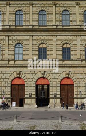 Koenigsbau, Muenchener Residenz, Max-Joseph-Platz, Muenchen, Bayern, Deutschland Stockfoto