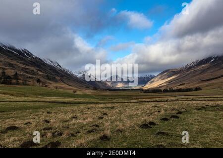 Glen Clova ist ein bemerkenswertes vergletschtes Tal im Westen Teil der Angus Region von Schottland Stockfoto
