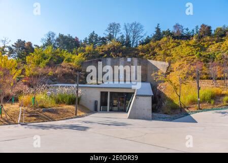 Öltank-Kultur-Park in Seoul präsentiert umfunktionierten Ölspeicher als kulturelle Orte, Republik Korea Stockfoto