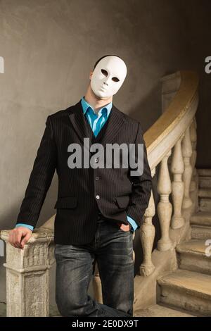 Geschäftsmann trägt Maske in Venedig, Italien Stockfoto