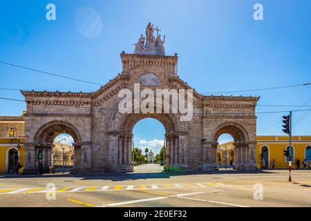 Der Haupteingang des Colon Friedhof in Vedado Viertel von Havanna, Kuba Stockfoto