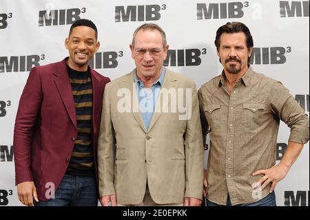 Will Smith, Tommy Lee Jones und Josh Brolin nehmen am 3. Mai 2012 an der Men in Black 3 Fotozelle im Four Seasons Hotel in Los Angeles, CA, USA, Teil. Foto von Lionel Hahn/ABACAPRESS.COM Stockfoto