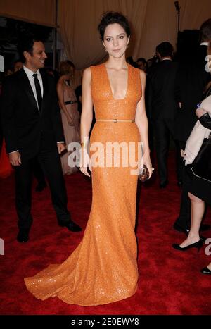 Katharine McPhee bei der "Chiaparelli and Prada: Impossible Conversations" Costume Institute Gala am 7. Mai 2012 im Metropolitan Museum of Art in New York City, NY, USA. Foto von Barket-Hahn/ABACAPRESS.COM Stockfoto