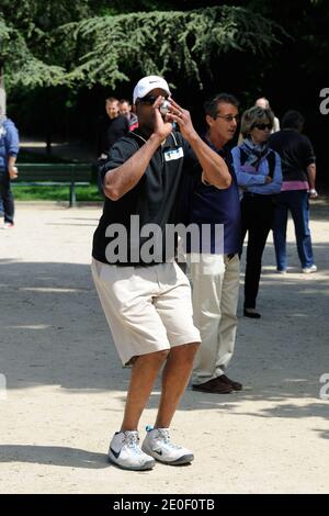 Teilnahme an der 3. Petanque Broadcasting Competition in Paris, Frankreich am 12. Mai 2012. Foto von Alban Wyters/ABACAPRESS.COM Stockfoto