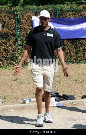 Teilnahme an der 3. Petanque Broadcasting Competition in Paris, Frankreich am 12. Mai 2012. Foto von Alban Wyters/ABACAPRESS.COM Stockfoto