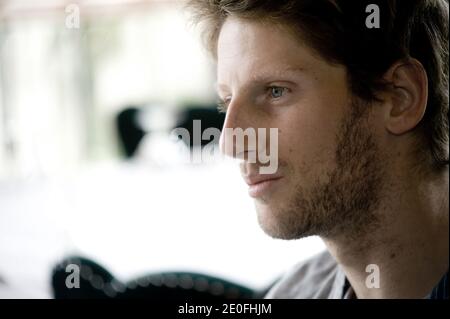 Romain Grosjean, französischer Fahrer im Formel-1-Team Lotus-Renault am 29. August 2011 in Paris, Frankreich. Foto von Nicolas Messyasz/ABACAPRESS.COM Stockfoto