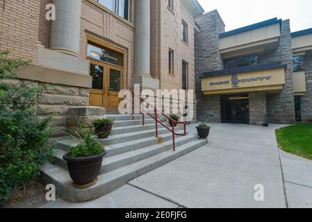 Cody, Wyoming, USA - 20. August 2012: Das ursprüngliche Park County Courthouse und Annex Stockfoto