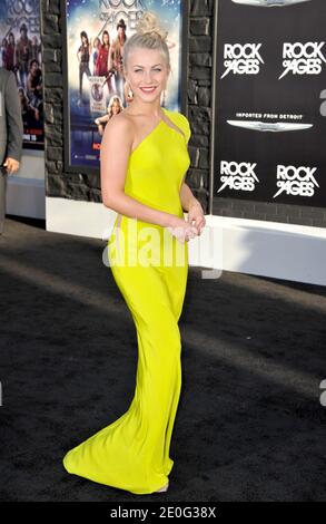 Julianne Hough kommt zur Premiere von Warner Bros. Pictures' 'Rock of Ages' am 8. Juni 2012 in Grauman's Chinese Theatre in Los Angeles, CA, USA. Foto von Lionel Hahn/ABACAPRESS.COM Stockfoto