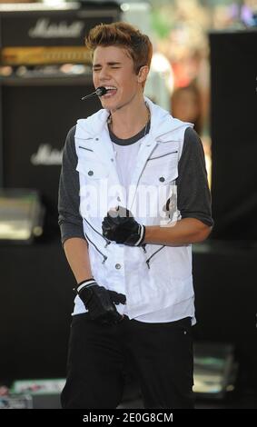 Justin Bieber tritt am 15. Juni 2012 auf der "NBC Today Show" am Rockefeller Plaza in New York City, NY, USA auf. Foto von Brad Barket/ABACAPRESS.COM Stockfoto