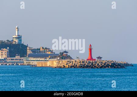 Leuchtturm im Hafen von Sokcho, Republik Korea Stockfoto