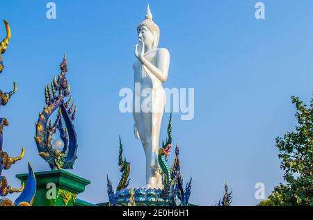 Buddhistische Statur im Gebiet des Wat Khao Phra Khru Tempel in Siracha Bezirk Chonburi Stockfoto