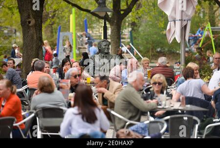 Cafe Münchner Freiheit, Schwabing, München, Bayern, Deutschland Stockfoto