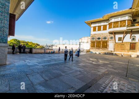 Istanbul, Türkei, Blick über Istanbul vom Topkapi Palace Museum mit Touristen am 31 2019. Oktober in Istanbul, Türkei Stockfoto