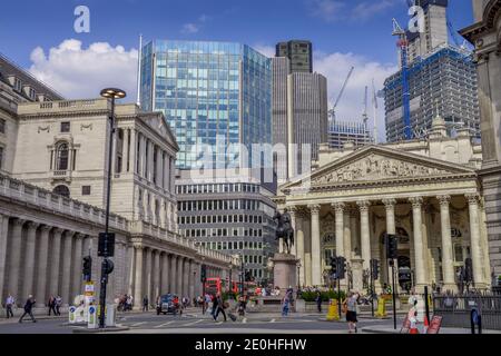 Bank von England (links), Royal Exchange (rechts), Threadneedle Street, London, England, Grossbritannien Stockfoto