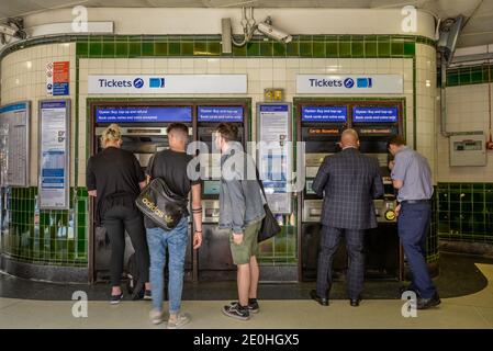 Ticketautomat, U-Bahn, London, England, Grossbritannien Stockfoto