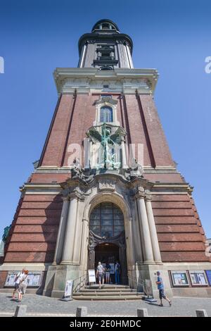 Hauptkirche St. Michaelis, Englische Planke, Hamburg, Deutschland Stockfoto