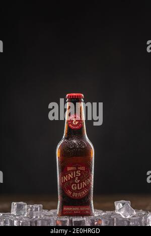 Innis and Gunn ist eine Biermarke mit Sitz in Edinburgh, Schottland, Großbritannien, Bedford, 31. Dezember 2020 Stockfoto