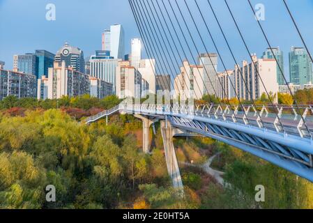 SEOUL, KOREA, 10. NOVEMBER 2019: Brücke zur Insel Yeouido in Seoul, Republik Korea Stockfoto