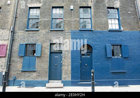 Georgian Stadt Häuser Zahlen Eleven und Eleven und eine Hälfte Fournier Street, Spitalfields London Borough of Tower Hamlets Stockfoto