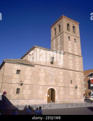 IGLESIA PARROQUIAL. ORT: IGLESIA DE SAN VICENTE MARTIR. PARACUELLOS DEL JARAMA. MADRID. SPANIEN. Stockfoto