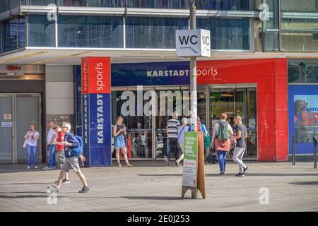 Karstadt Sport, Moenckebergstrasse, Hamburg, Deutschland Stockfoto