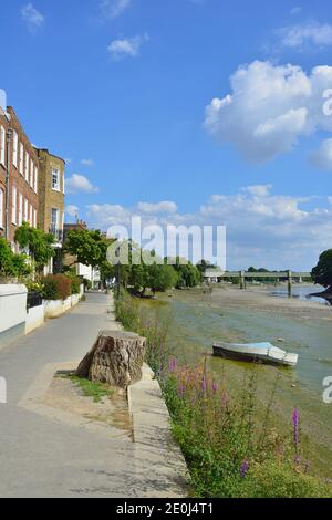 Thames Riverside, Kew, West London, Großbritannien Stockfoto
