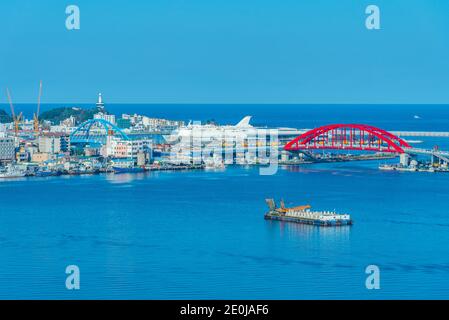 SOKCHO, KOREA, 27. OKTOBER 2019: Luftaufnahme des Hafens von Sokcho, Republik Korea Stockfoto