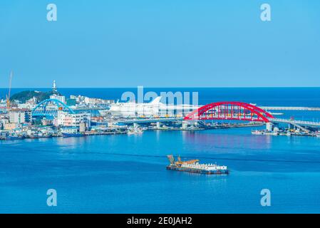 SOKCHO, KOREA, 27. OKTOBER 2019: Luftaufnahme des Hafens von Sokcho, Republik Korea Stockfoto