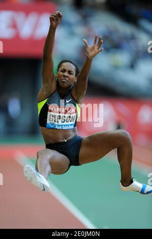 Whitney Gibson aus den USA bei der Woman-Weitsprung-Veranstaltung des Areva Athletics Meeting 2012 im Stade de France in Saint-Denis bei Paris, Frankreich am 6. Juli 2012. Foto von Henri Szwarc/ABACAPRESS.COM Stockfoto