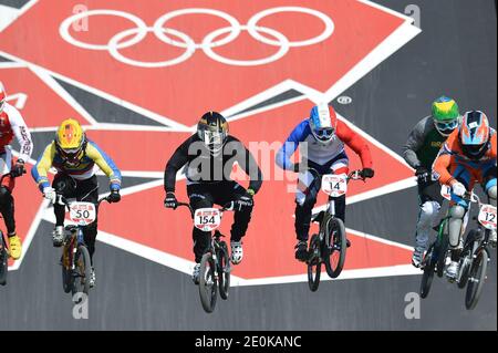 Emilio Andres Falla Buchely aus Ecuador, Kurt Pickard aus Neuseeland, Quentin Caleyron aus Frankreich, Renato Rezende aus Brasilien und Raymon Van der Biezen aus den Niederlanden treten am 2012 9. august 2012 bei der Horse Guards Parade in London bei der BMX-Streckenhitze an. Foto von Gouhier-Guibbaud-JMP/ABACAPRESS.COM Stockfoto