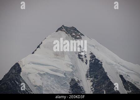 Weisshorn mit Gletscher in den Schweizer Wallis schweizer alpen Stockfoto