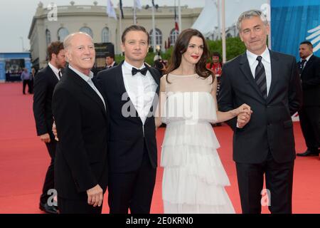 Frank Marshall, Jeremy Renner, Rachel Weisz und Tony Gilroy bei der Vorführung von "The Bourne Legacy" während des 38. Deauville American Film Festival in Deauville, Frankreich am 1. September 2012. Foto von Nicolas Briquet /ABACAPRESS.COM Stockfoto