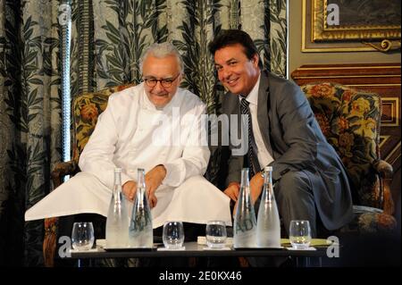 Alain Ducasse und Jean Bernard Bros bei der Präsentation des Restaurants „3e Edition de Tous au“ im Hotel de ville de Paris, Paris, Frankreich am 4. september 2012. Foto von Alban Wyters/ABACAPRESS.COM Stockfoto