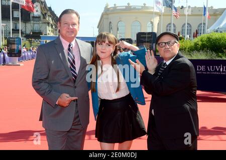 Joel Murray, Tara Lynne Barr und Bobcat Goldthwait bei der Vorführung von "God Bless America" während des 38. Deauville American Film Festival in Deauville, Frankreich am 6. September 2012. Foto von Nicolas Briquet/ABACAPRESS.COM Stockfoto