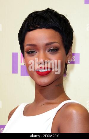 Rihanna bei der Ankunft bei den „TV Video Music Awards 2012“, die am 6. September 2012 im Staples Center in Los Angeles, CA, USA, verliehen wurden. Foto von Krista Kennel/ABACAPRESS.COM Stockfoto