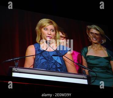 Chris Evert, Gewinner von 18 Grand Slam-Titeln, erhielt den Eugene L. Scott Award und hatte alle, einschließlich ihrer persönlich ausgewählten Moderatorin Billie Jean King und Frau Eugene 'Polly' Scott beim Legends' Ball 2012 in der Ciprianis in der 42nd Street, Profitieren der International Tennis Hall of Fame in New York City, NY, USA am 07. September 2012. Foto von Art Seitz/ABACAPRESS.COM Stockfoto