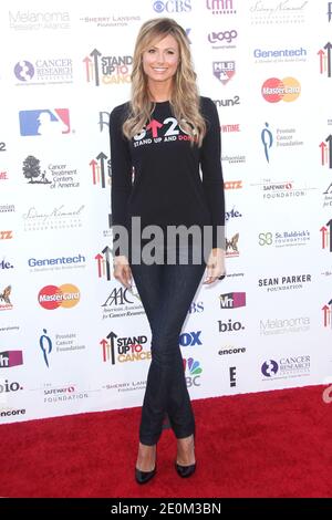 Stacy Keibler bei der "Stand Up to Cancer Benefit", die am 7. September 2012 im Shrine Auditorium in Los Angeles, Ca, USA, stattfand. Foto von Krista Kennel/ABACAPRESS.COM Stockfoto