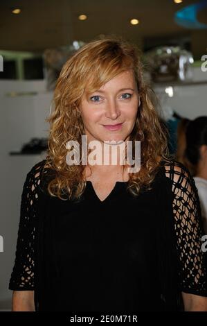 Julie Ferrier bei der 'Vendanges de l'Avenue Montaigne' Party in Paris, Frankreich am 11. September 2012. Foto von Alban Wyters/ABACAPRESS.COM Stockfoto