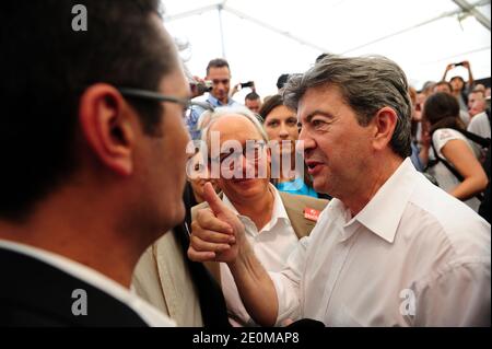 Der Führer der französischen Partei "Parti de Gauche" (PG), Jean-Luc Melenchon, wurde während der "Fete de l'Humanite", einem politischen Ereignis- und Musikfestival der Kommunistischen Partei Frankreichs (PCF), am 15. September 2012 in La Courneuve, einem Vorort im Norden von Paris, Frankreich, abgebildet. Foto von Mousse/ABACAPRESS.COM Stockfoto