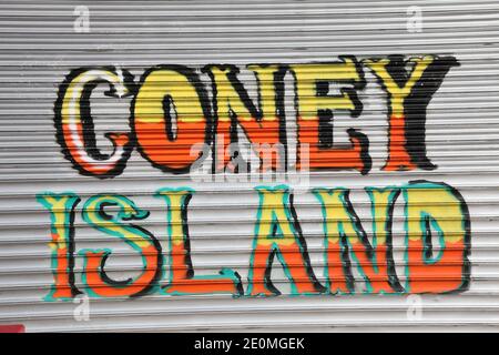 Blick auf Coney Island. Coney Island ist eine Halbinsel und Strand am Atlantischen Ozean im südlichen Brooklyn, NY, USA am 20. September 2012. Foto von Marie Psaila/ABACAPRESS.COM Stockfoto