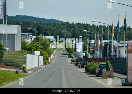 Nurburg, Deutschland - 20. August 2015. Straße zum Nürburgring. Stockfoto