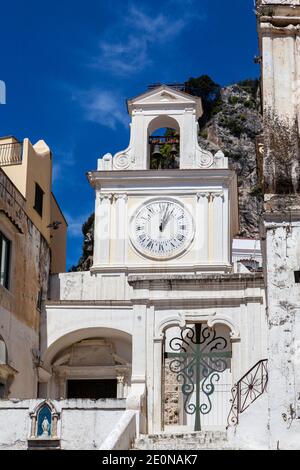 Die Kirche San Salvatore de' Birecto in Atrani on Die Amalfiküste von Italien Stockfoto