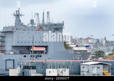 HMAS Choules auf Garden Island ist eine Bay Class Landung Schiff, das von der Royal Fleet Auxiliary (RFA) erworben wurde Royal Australian Navy (RAN) im Jahr 2011 Stockfoto