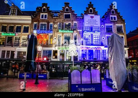 Amsterdam, Niederlande. Januar 2021. Amsterdam ist in einer Sperre in den leeren Straßen ruhig, in den Niederlanden, am 01. Januar 2020. Die Niederlande sind bis zum 19. Januar 2021 komplett gesperrt, mit allen wichtigen Geschäften, Schulen, Museen, Fitnessstudios und Friseuren. Foto von Robin Utrecht/ABACAPRESS.COM Quelle: ABACAPRESS/Alamy Live News Stockfoto